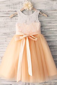 Robe de cortège enfant naturel ligne a col u profond de princesse avec fleurs