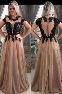 Robe de soirée de traîne courte appliques en tulle fantastique naturel