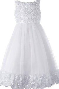 Robe de cortège enfant plissage naturel avec fleurs en tulle avec sans manches