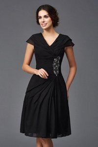 Robe mère de mariée avec zip de col en v de longueur à genou a-ligne en chiffon