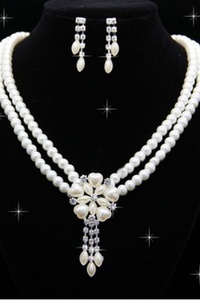 Onirique dramatique élégant | modeste bijoux beading