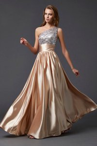 Robe de soirée naturel brillant longue de princesse longueur au niveau de sol