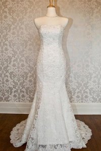 Robe de mariée naturel au niveau de genou en dentelle avec bouton trou de serrure