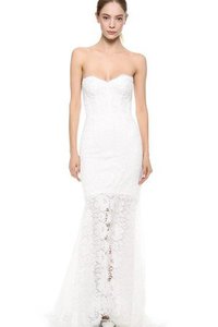 Robe de mariée longue naturel dos nu avec zip de col en cœur