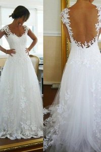 Robe de mariée naturel avec sans manches sans dos avec décoration dentelle v encolure