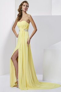 Robe de soirée longue naturel maillot avec chiffon de col en cœur