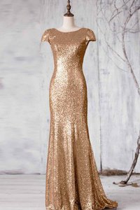Robe demoiselle d'honneur longue naturel avec manche courte de sirène en tissu pailleté