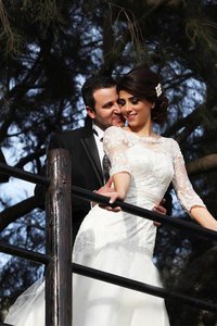 Robe de mariée de sirène textile en tulle col en bateau énergique naturel