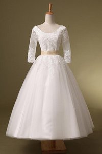 Robe de mariée naturel de col en v appliques avec fronce ligne a