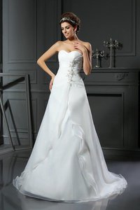 Robe de mariée longue en satin de traîne mi-longue cordon de tour de ceinture empire