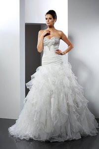 Robe de mariée longue cordon de col en cœur de traîne moyenne de lotus