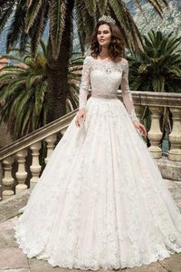 Robe de mariée plissage en plage avec manche longue de traîne moyenne fermeutre eclair