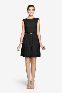 Robe demoiselle d'honneur bref trou de serrure avec manche épeules enveloppants