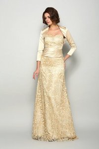 Robe mère de mariée longue de princesse longueur au ras du sol de col en cœur en satin