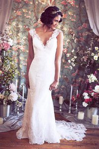 Robe de mariée chic v encolure de sirène avec manche épeules enveloppants de fourreau