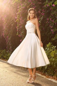 Robe de mariée a-ligne de col en cœur avec perle de princesse manche nulle