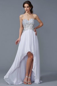 Robe de soirée de princesse haut bas manche nulle fermeutre eclair avec perle