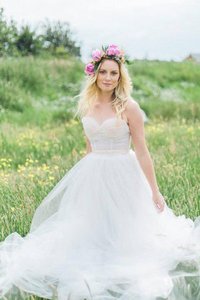 Robe de mariée naturel textile en tulle ceinture longueur au ras du sol ligne a