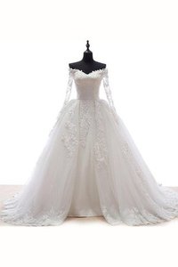 Robe de mariée naturel avec décoration dentelle en organza appliques de col en cœur