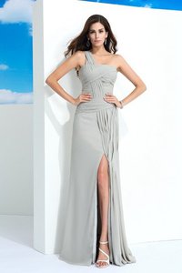 Robe de bal naturel d'épaule asymétrique avec sans manches collant avec chiffon