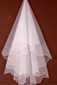 Charmant perles luxueux court voiles de mariée