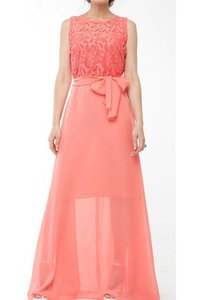 Robe demoiselle d'honneur longue romantique facile de traîne courte avec ruban