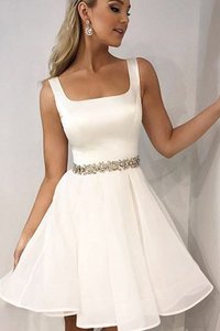 Robe fête de la rentrée incroyable avec perle ligne a courte naturel