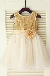 Robe de cortège enfant naturel longue en organza ligne a encolure ronde