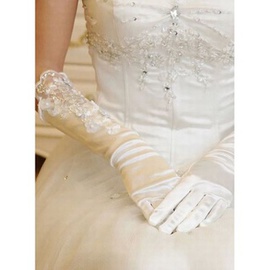 Chaming gants en satin avec application blanc moderne de mariée