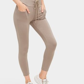 Legging éblouissant avec lacet séduisant