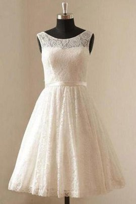 Robe de mariée col u profond de longueur à genou de princesse coupé naturel