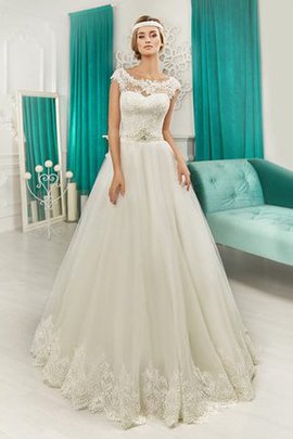 Robe de mariée naturel avec manche courte avec perle decoration en fleur jusqu'au sol