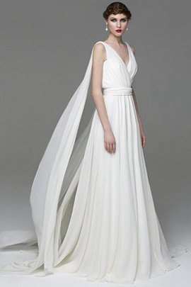 Robe de mariée facile distinguee de col en v avec chiffon avec lacets