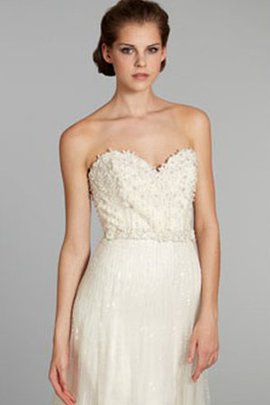 Robe de mariée de col en cœur avec perle brodé de traîne moyenne en tulle