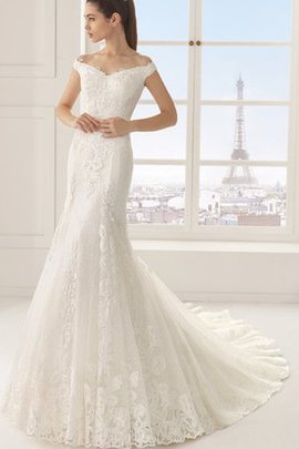 Robe de mariée vintage d'epaule ecrite en forme en dentelle avec manche courte