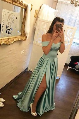 Robe de soirée de princesse en satin de traîne courte fabuleux ligne a