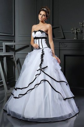 Robe de mariée jusqu'au sol manche nulle appliques col en forme de cœur cordon