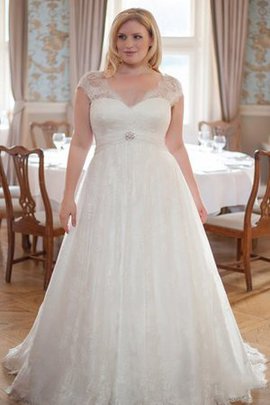 Robe de mariée vintage delicat avec décoration dentelle de traîne moyenne lache