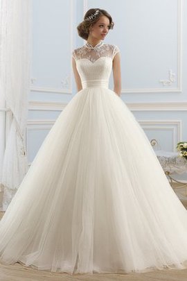 Robe de mariée longue distinguee vintage avec décoration dentelle cordon