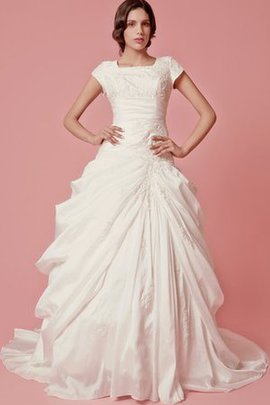 Robe de mariée chic avec manche courte pendant brodé de lotus