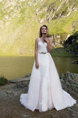 Robe de mariée longue naturel textile en tulle de traîne courte longueur au ras du sol