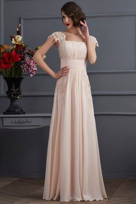 Robe de bal longue en chiffon avec manche courte de princesse jusqu'au sol