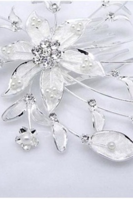 Rêveur avec eye catching cristal moderne bijoux de mariée - photo 2