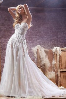 Robe de mariée naturel avec cristal de traîne moyenne avec perle de col en cœur