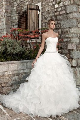 Robe de mariée en organza ruché manche nulle a-ligne de traîne moyenne