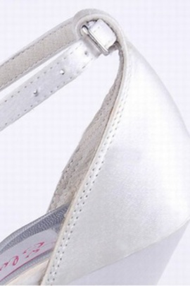 Pétillant haut en satin fine pointue avec chaussures de mariée - photo 2