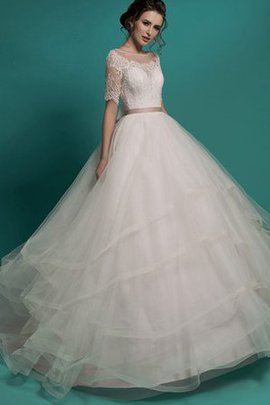 Robe de mariée encolure ronde avec gradins avec nœud textile en tulle en dentelle