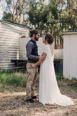 Robe de mariée facile informel romantique en plage lache