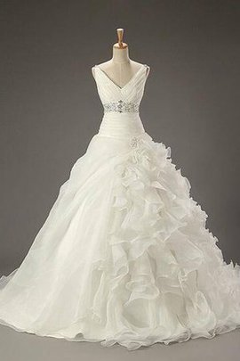 Robe de mariée branle en dentelle au jardin a salle intérieure v encolure