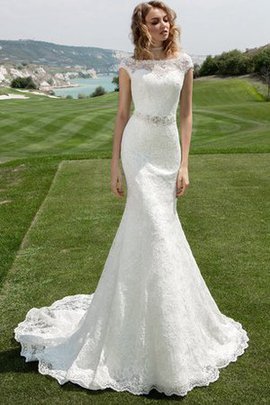 Robe de mariée humble avec manche courte avec ruban boutonné ceinture